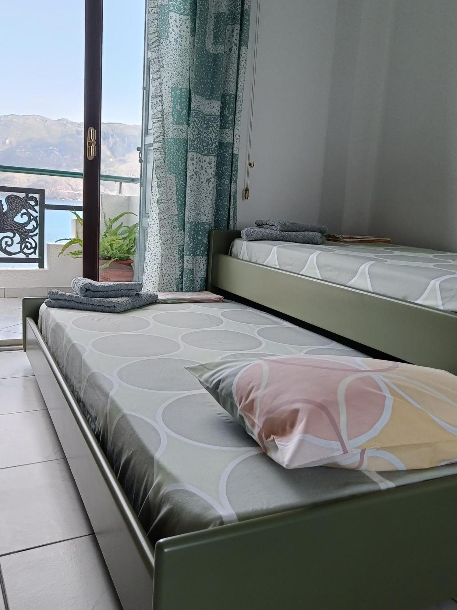 Seaside Sunset Apartment Corinth Ngoại thất bức ảnh